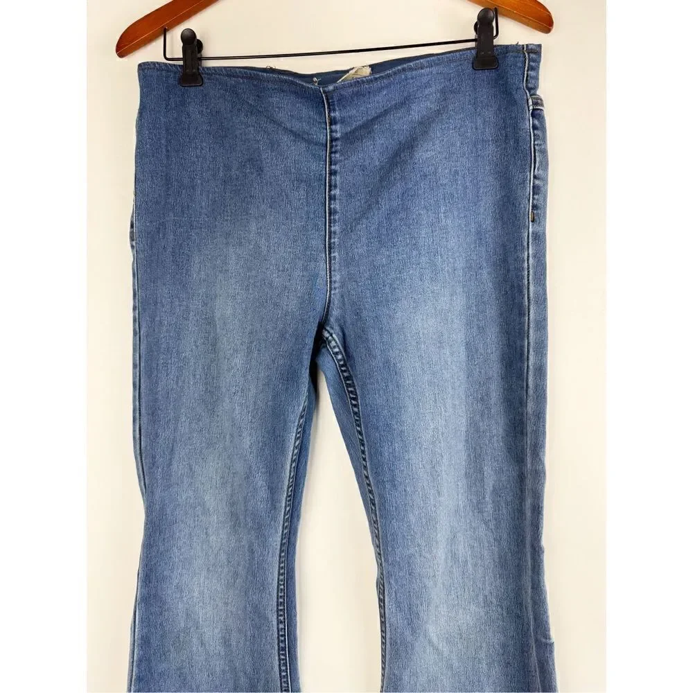 Free People Women's Blue We The Free Penny Pull-On Flare Jeans Size 30